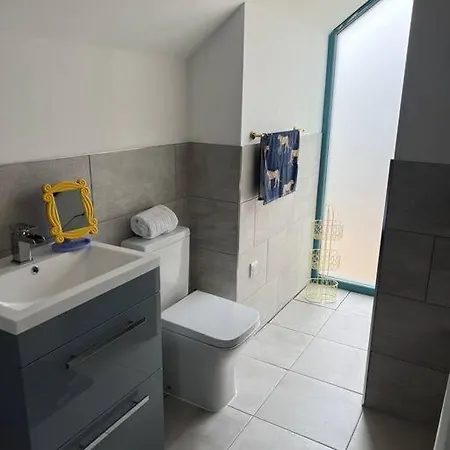 Holiday home Quirky Getaway @ The Old Bakery Bristol