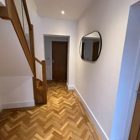 Quirky Getaway @ The Old Bakery Holiday home Bristol