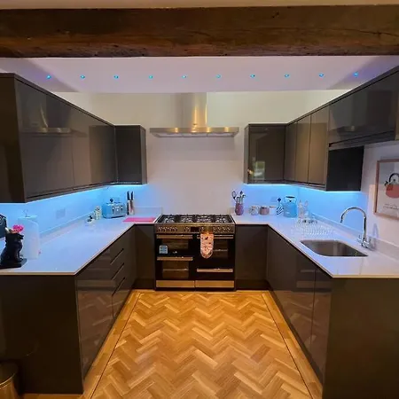 Quirky Getaway @ The Old Bakery