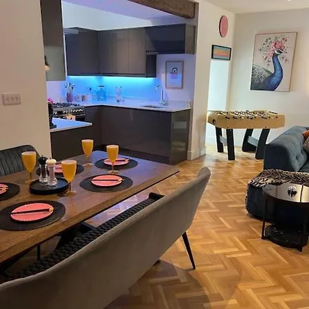 Quirky Getaway @ The Old Bakery