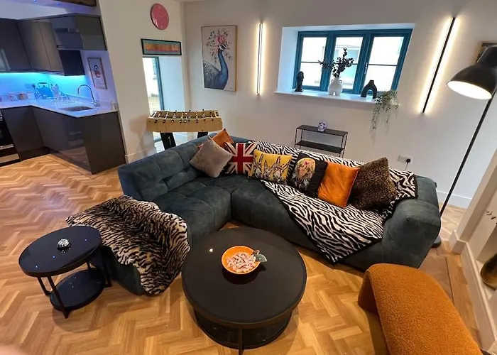 Quirky Getaway @ The Old Bakery Holiday home Bristol