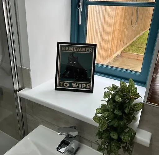 Quirky Getaway @ The Old Bakery Bristol