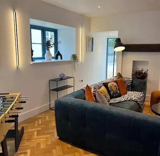 Quirky Getaway @ The Old Bakery Holiday home Bristol