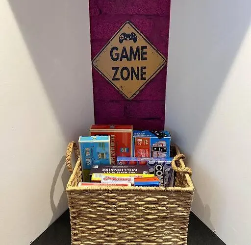 Quirky Getaway @ The Old Bakery Holiday home Bristol