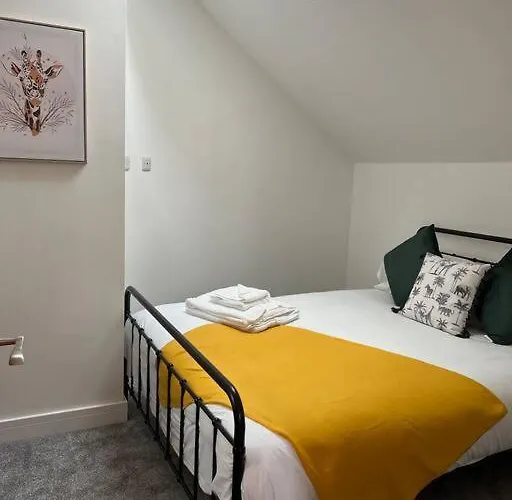 Quirky Getaway @ The Old Bakery Holiday home